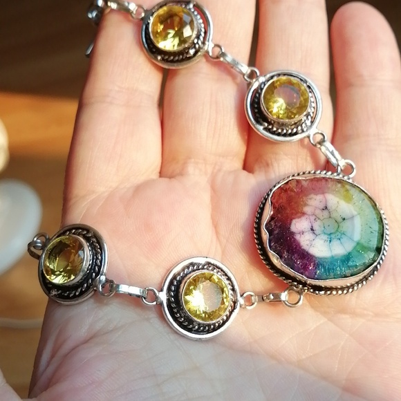Stunning Rainbow solar quartz with citrines crystals adjustable bracelet - Picture 4 of 6